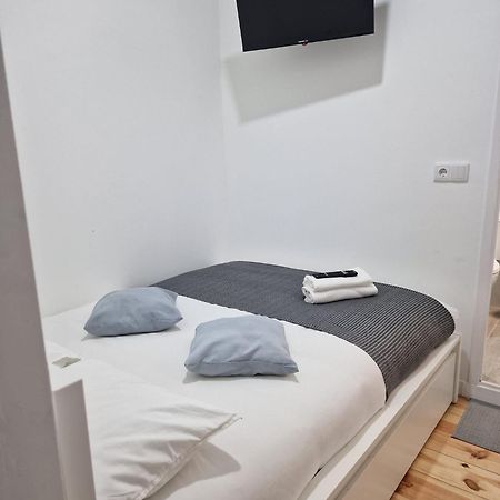 Apartamento Pensamento Inedito 55 Lisbon Exterior photo