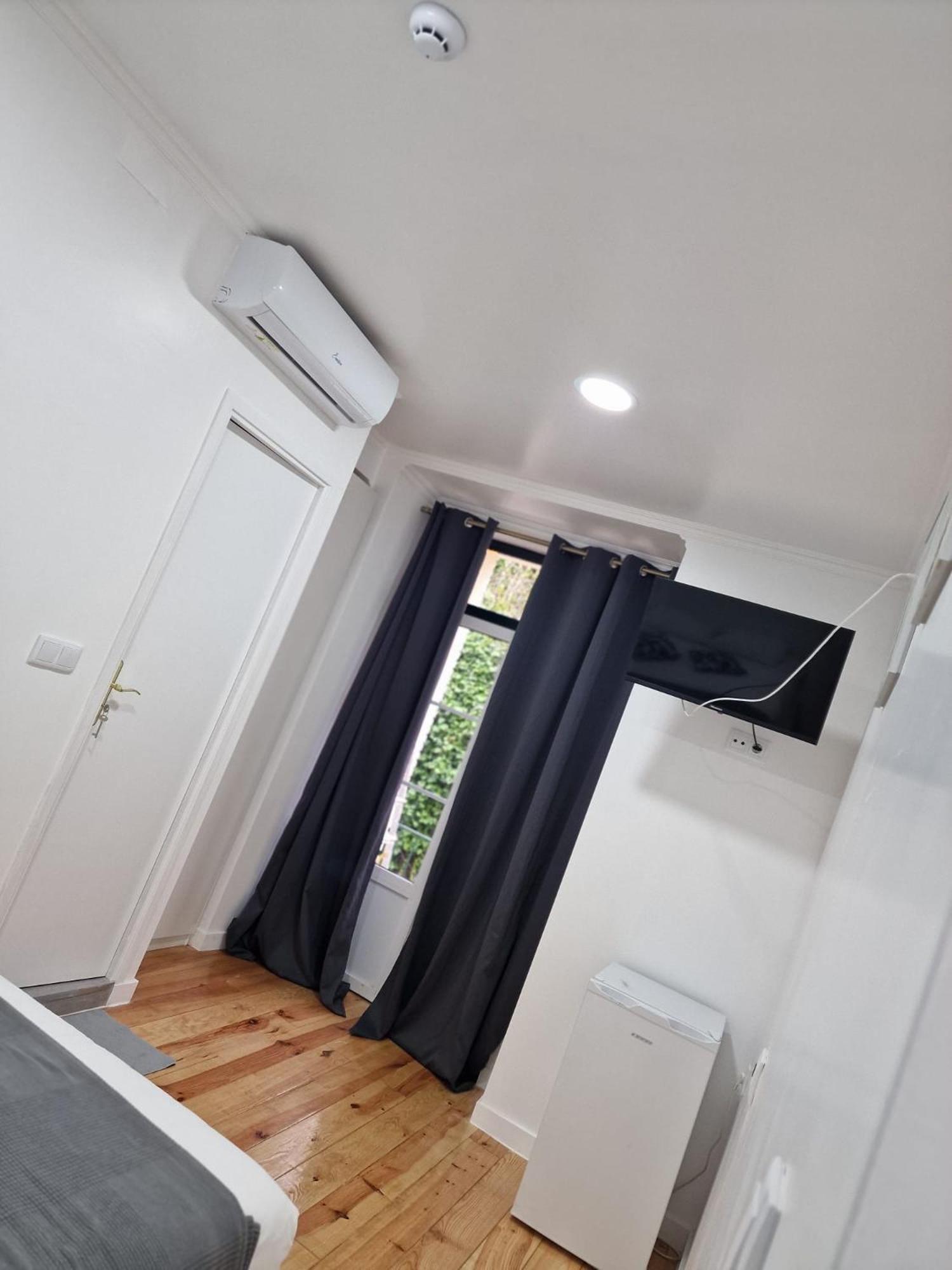 Apartamento Pensamento Inedito 55 Lisbon Exterior photo